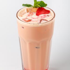 Раф со льдом "Клубничный"