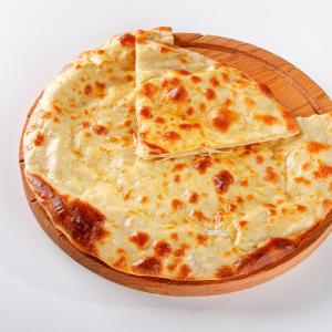 Осетинский пирог с картофелем и сыром