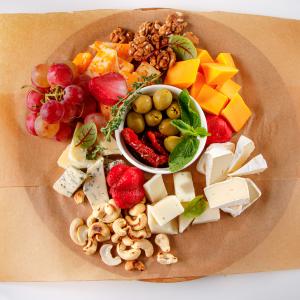 Плато сырное